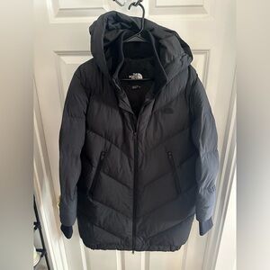 The North Face Women’s Black Down 550 Fill Puffer Jacket Parka